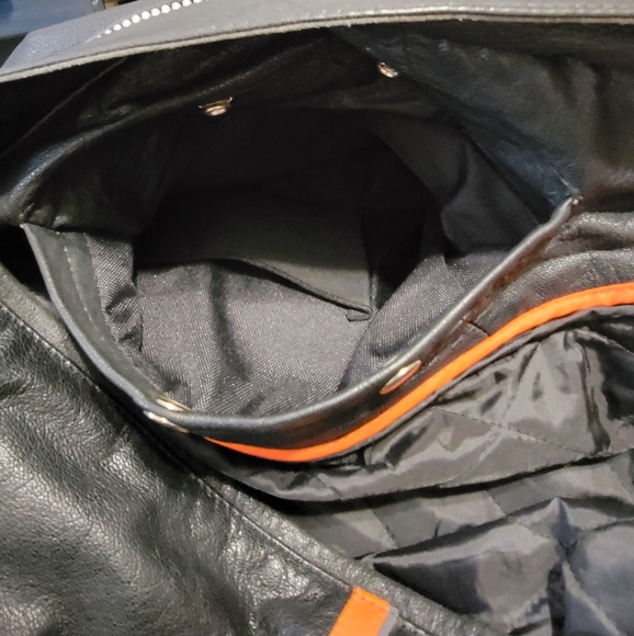 Ladies Leather Motorcycle Jacket - Picture 4 of 5